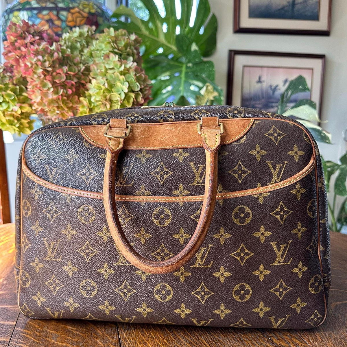Louis Vuitton Deauville Monogram Tote