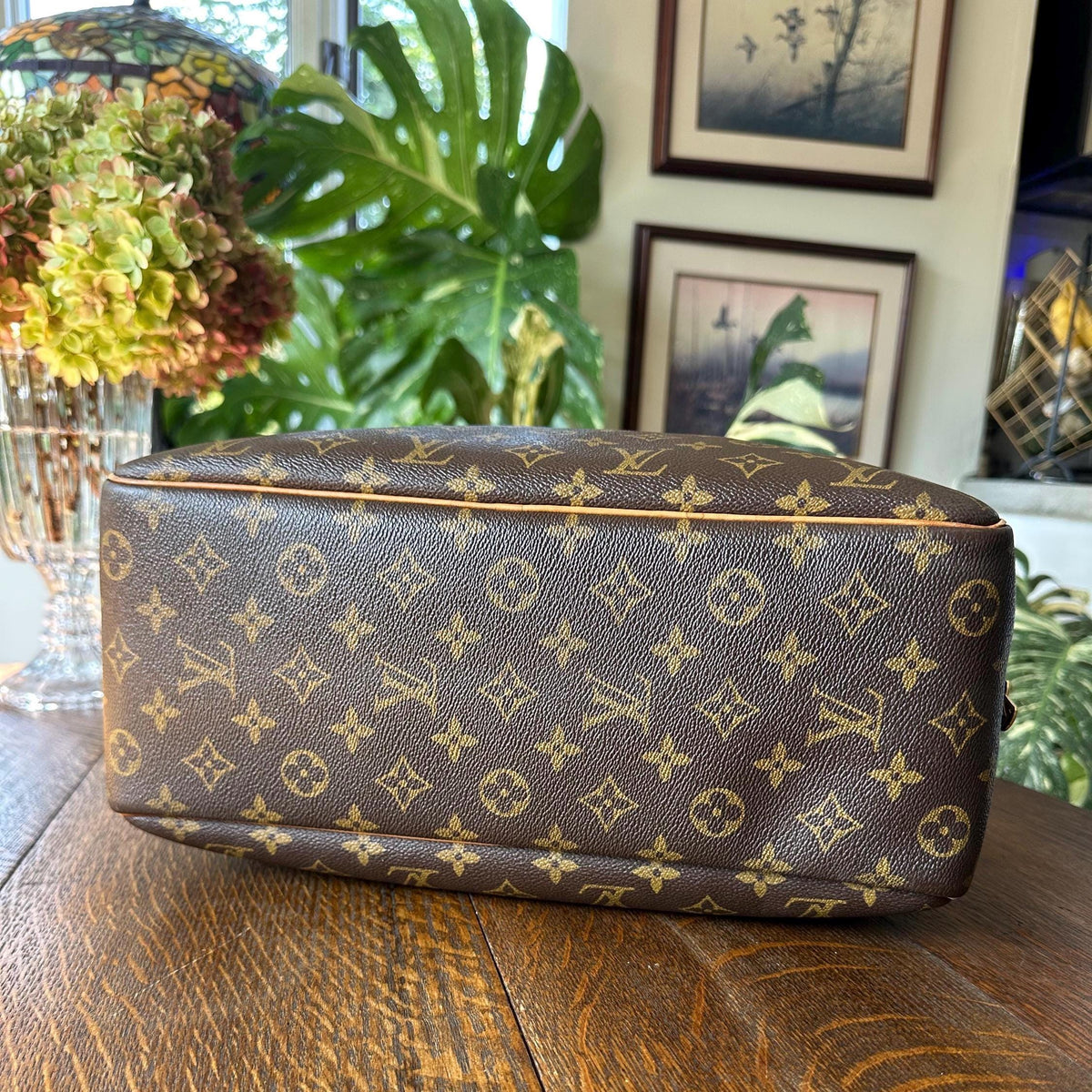 Louis Vuitton Deauville Monogram Tote